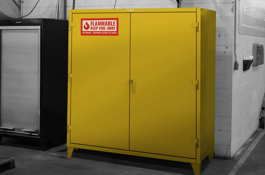 Strong Hold 60.5PSC flammable safety cabinet