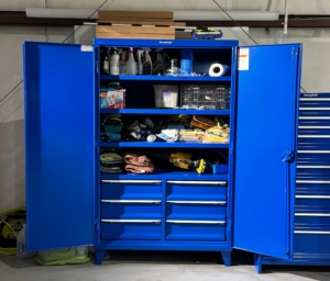 Blue Strong Hold 46-244-6/5DB cabinet with shelves and drawers